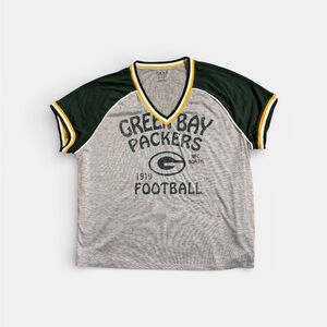 Women’s. 3XL Green Bay Packers Football T-Shirt Erin Andrews Collection